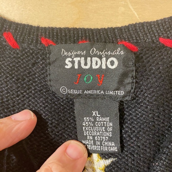 Studio Joy Sweater XL (HL) - Picture 9 of 16